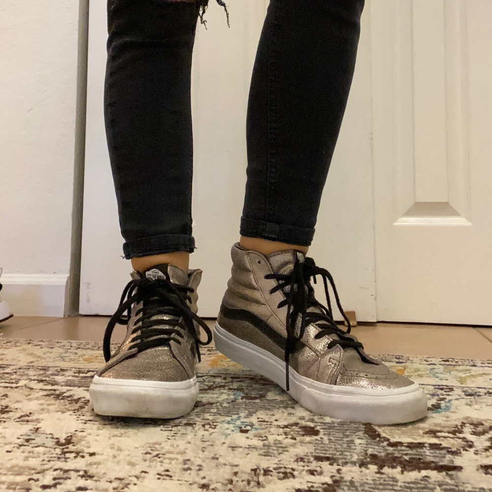 Women’s high top vans